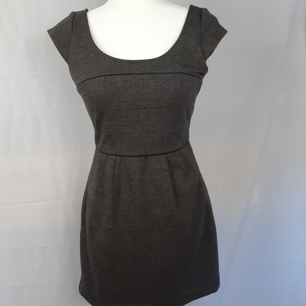 Gray BCBGmaxazria Cocktail Dress Cap Sleeve